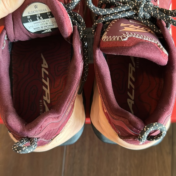 ALTRA Women's AL0A7R76 Olympus 5 Low GTX Trail Running Shoe - Picture 7 of 10